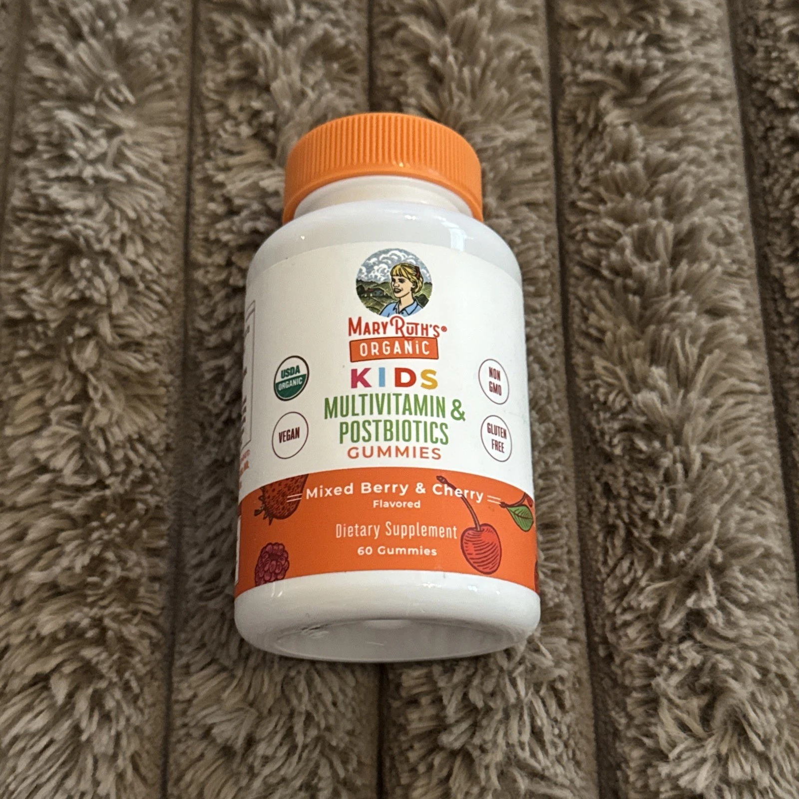 Mary Ruth's Organic Kids Multivitamin & Postbiotic 60 Gummies Mix Berry & Cherry