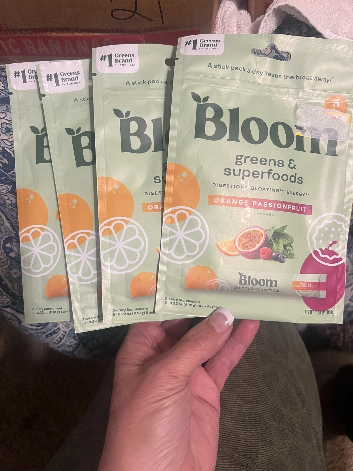 Bloom Nutrition Greens Superfoods Powder 20 Sticks Orange Passion fruit 6/26